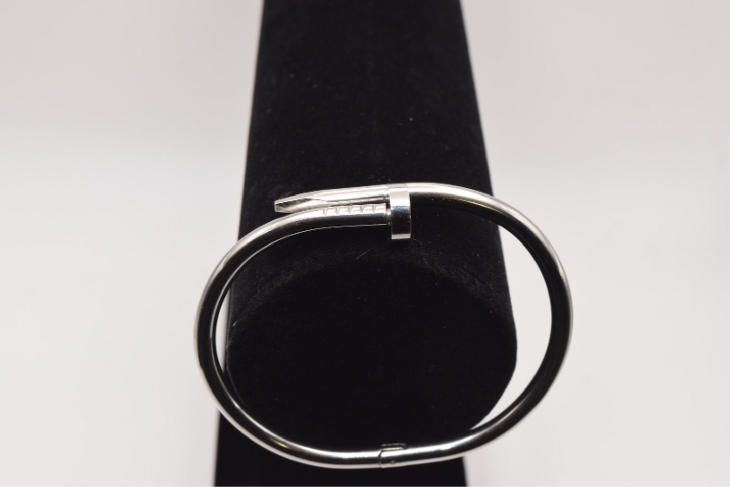 Nail Bangle - Silvery