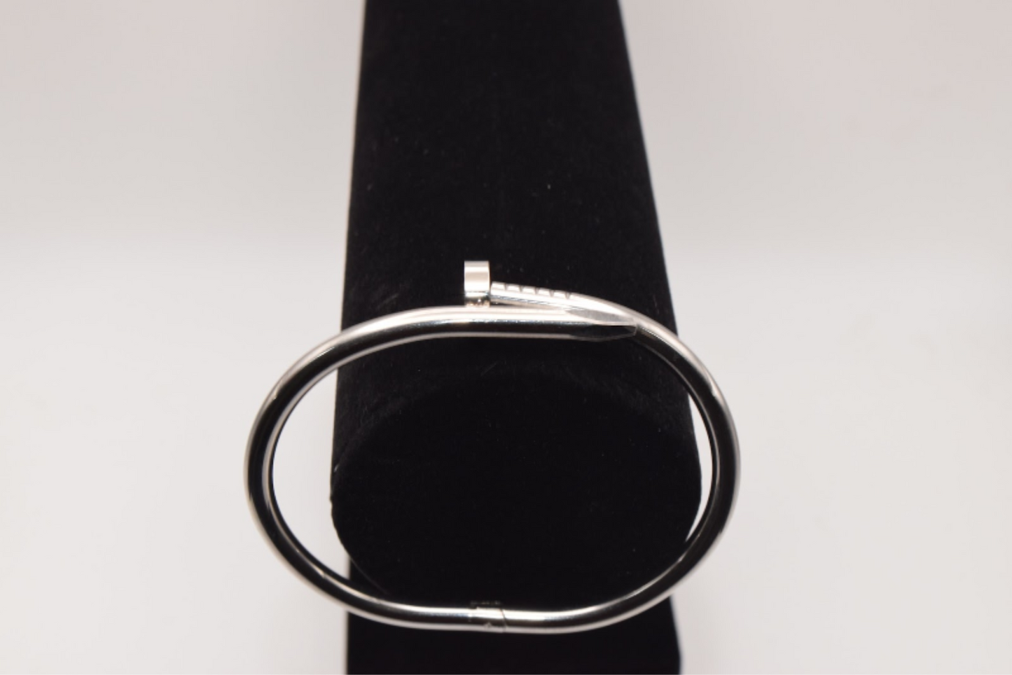 Nail Bangle - Silvery